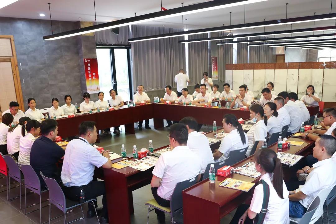 聪厨食品与克明面业交流会圆满举行！