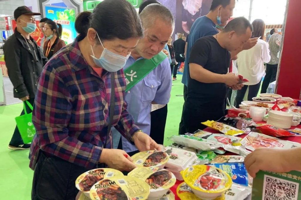 聪厨参展湖南食餐会暨良之隆食材节成果丰硕